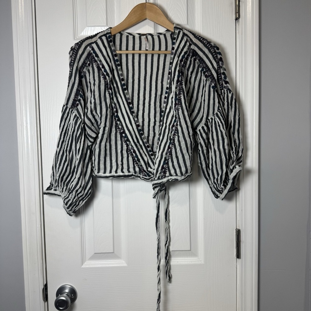Free People Barcelona‎ Nights Wrap Top 3/4 ballon sleeves embroidery Women's Sm